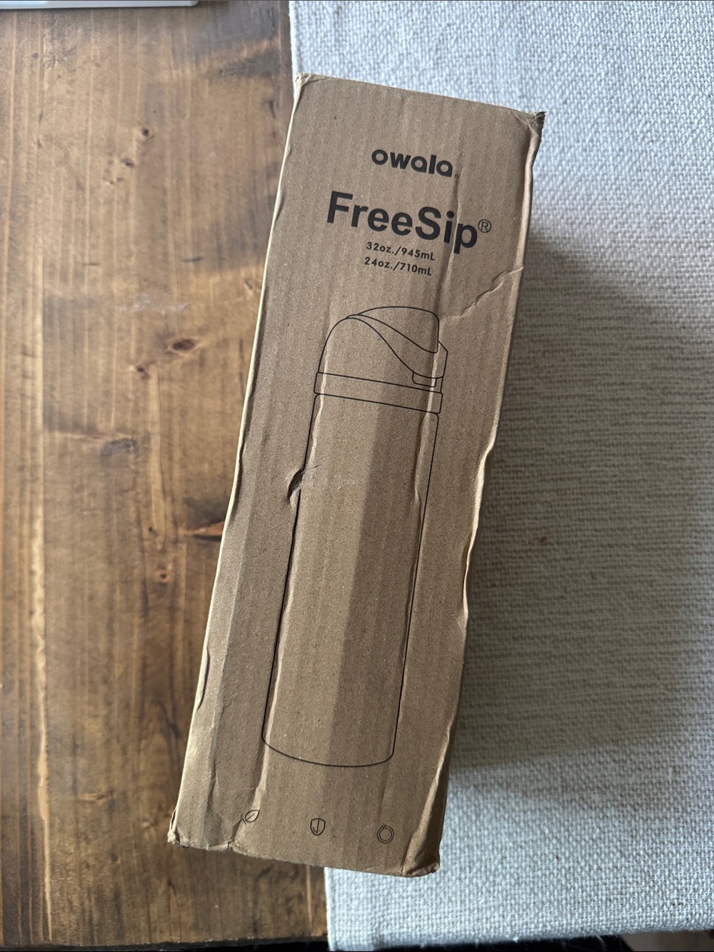 Owala FreeSip X Labubu Collection 32oz Bottle - Picture 3 of 5